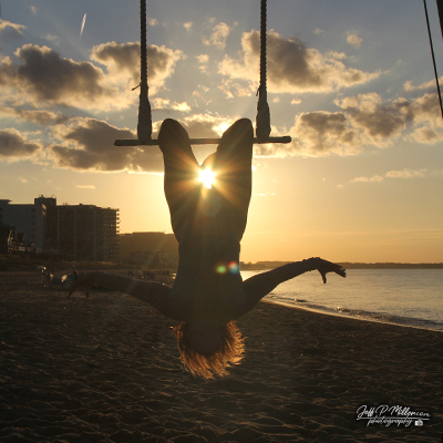 Fun Aboard - Keren Maceira Trapeze