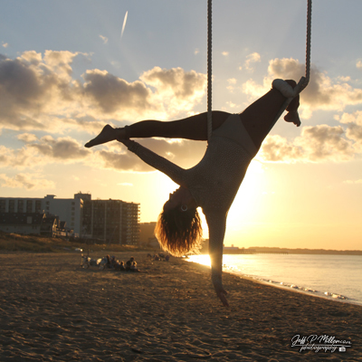 Fun Aboard - Keren Maceira Trapeze