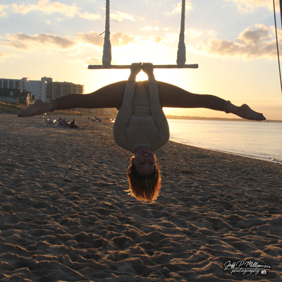 Fun Aboard - Keren Maceira Trapeze