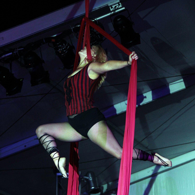 Fun Aboard - Keren Maceira Silks