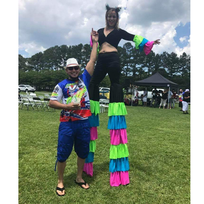 Fun Aboard - Keren Maceira Stilts
