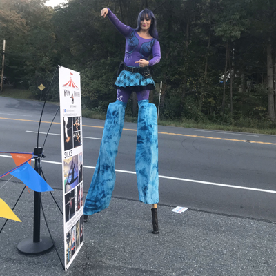 Fun Aboard - Keren Maceira Stilts